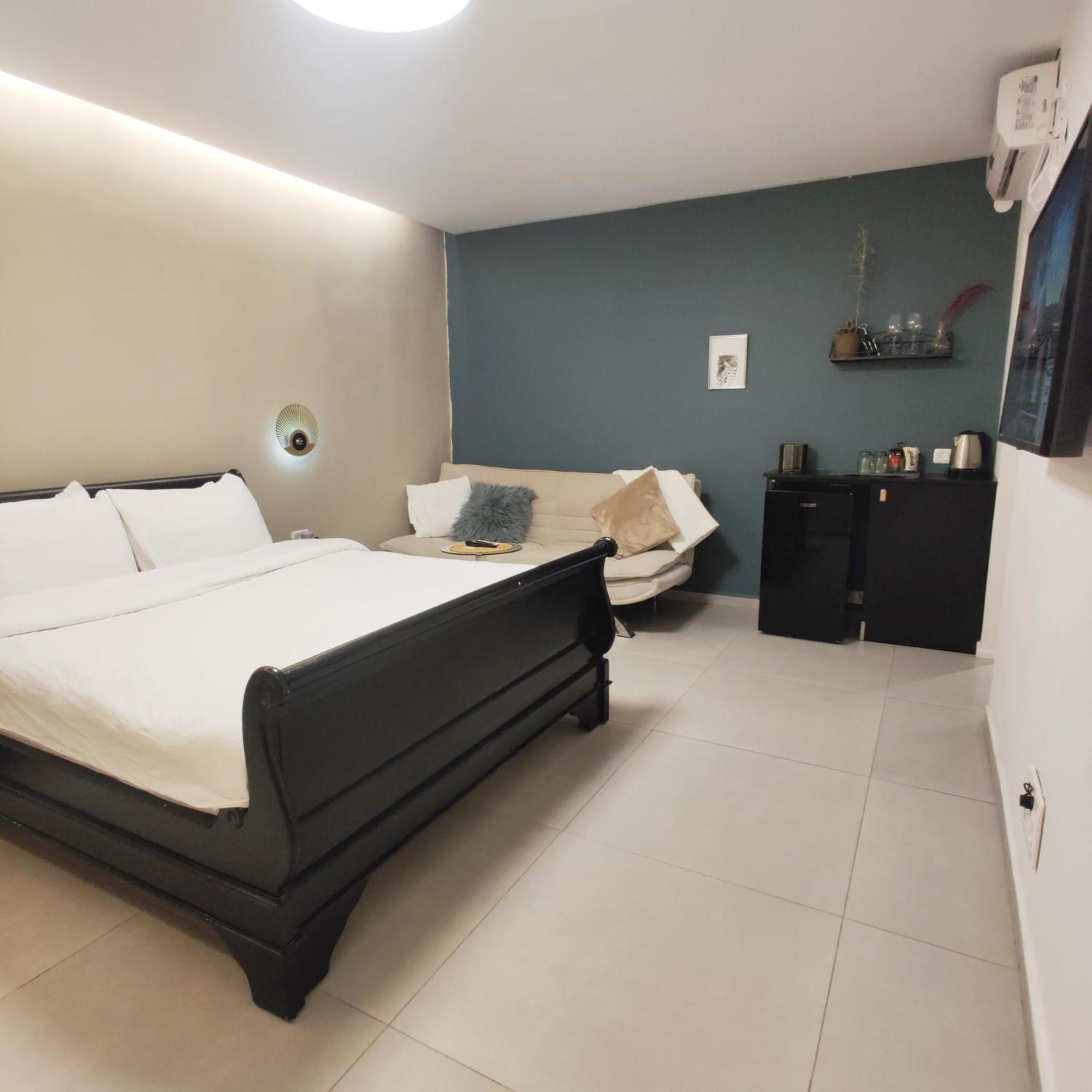 Urbanica Carmel- Apartments Haifa Room photo