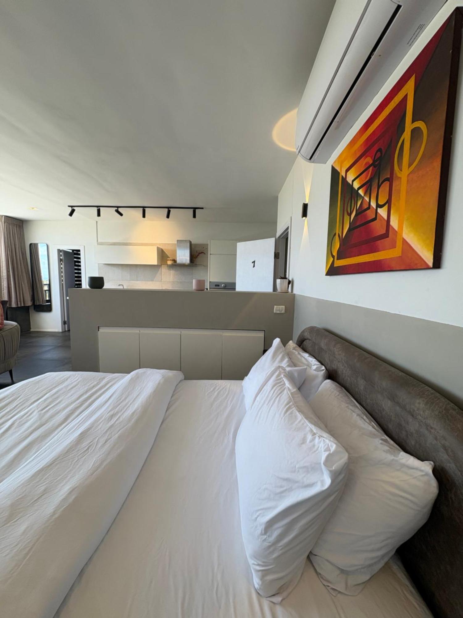 Urbanica Carmel- Apartments Haifa Room photo